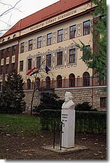 A Bessenyei György Gimnázium épülete